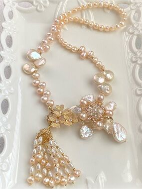 N319-Premium Champagne Flower Pearl Necklace With Detachable Pearl Tassel
